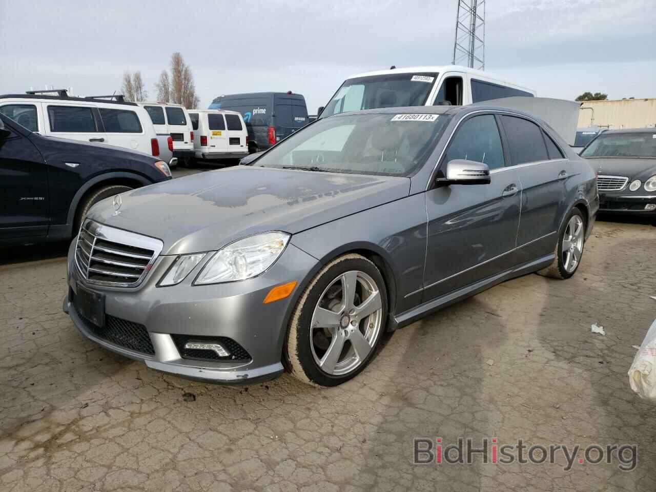 Photo WDDHF5GB1BA426756 - MERCEDES-BENZ E-CLASS 2011