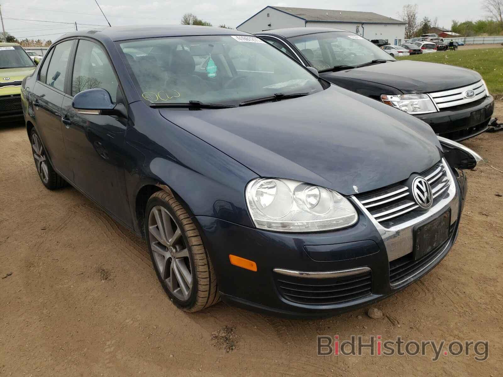 Фотография 3VWJX7AJ2AM065430 - VOLKSWAGEN JETTA 2010