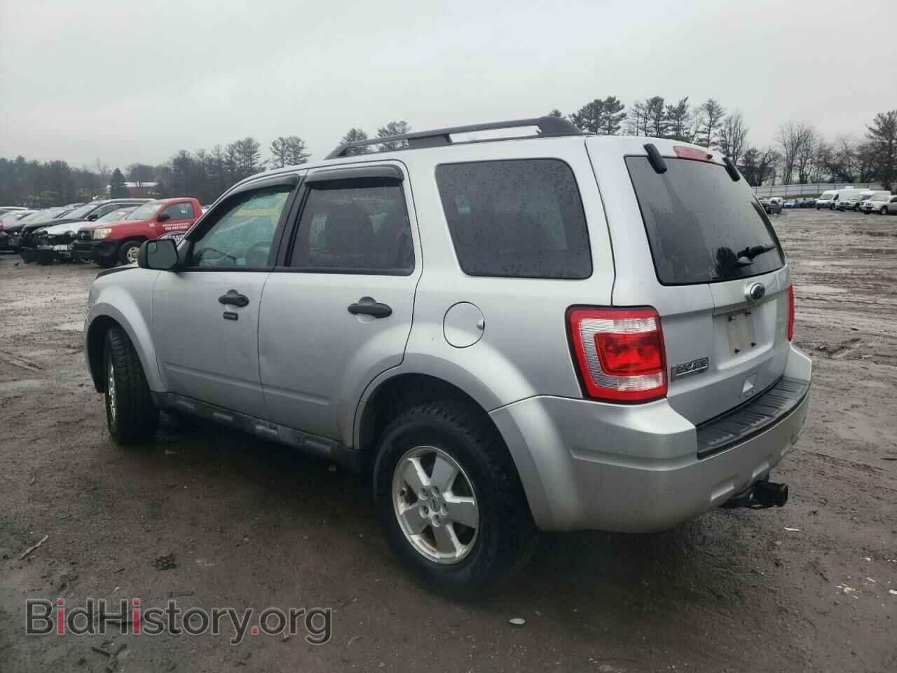 2011 FORD ESCAPE - VIN: 1FMCU0D79BKB36283 - Фото 2