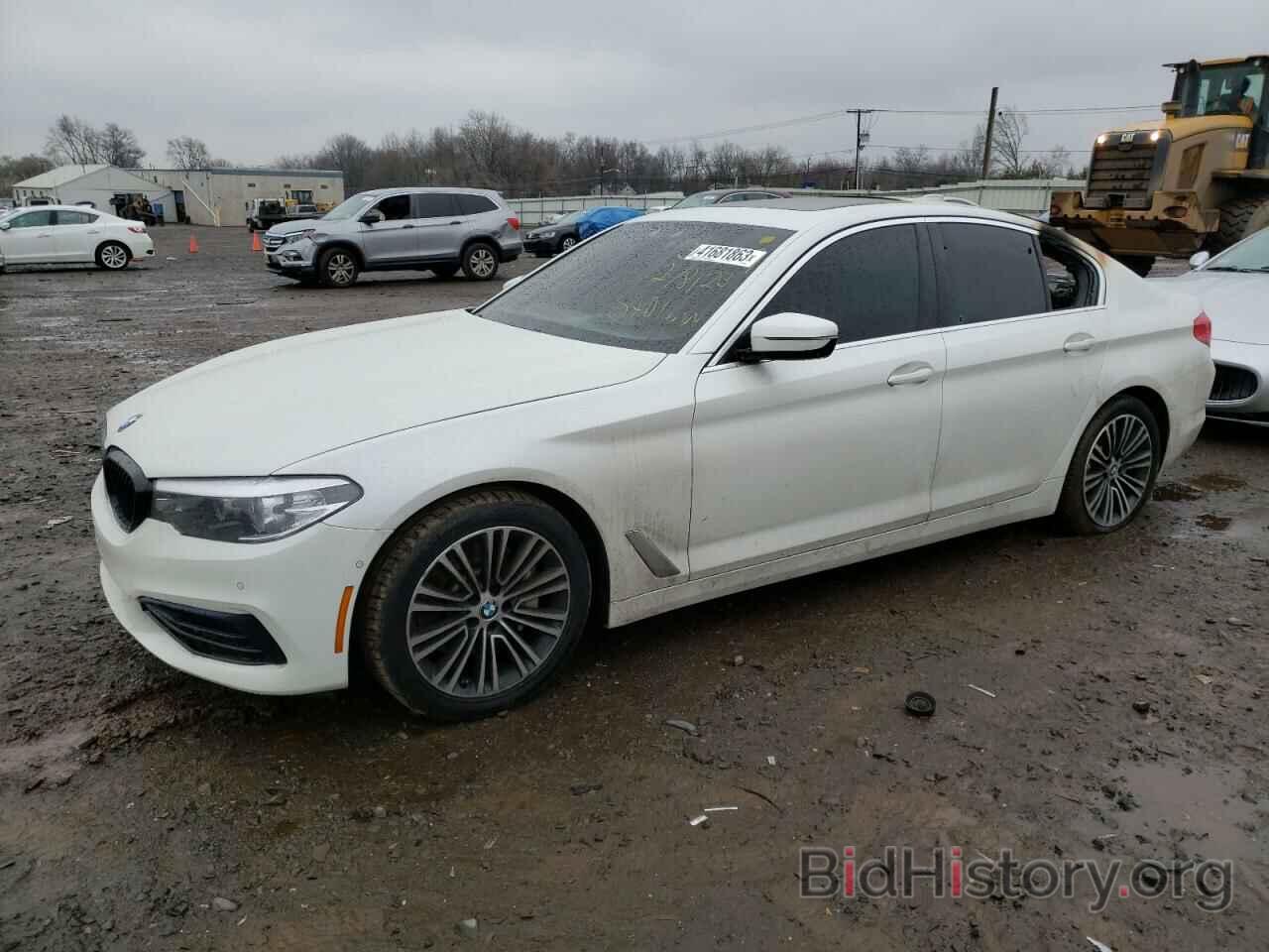 Фотография WBAJE7C55KWD55042 - BMW 5 SERIES 2019