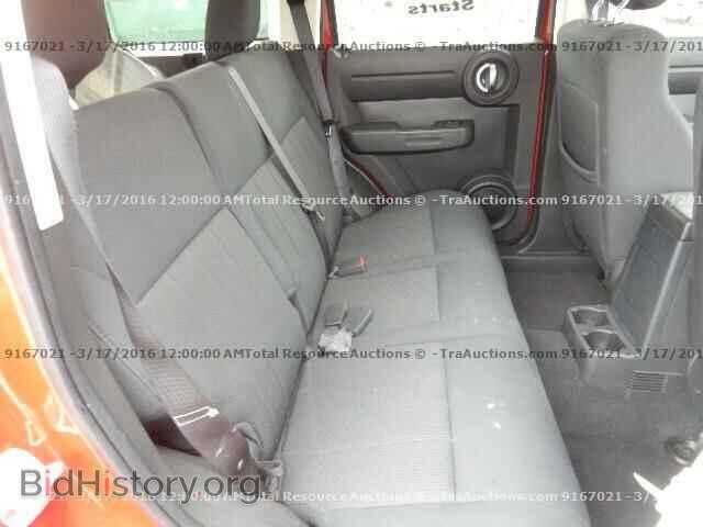 2011 Dodge NITRO (VIN 1D4PU4GK8BW604643) — photo 6 of 10