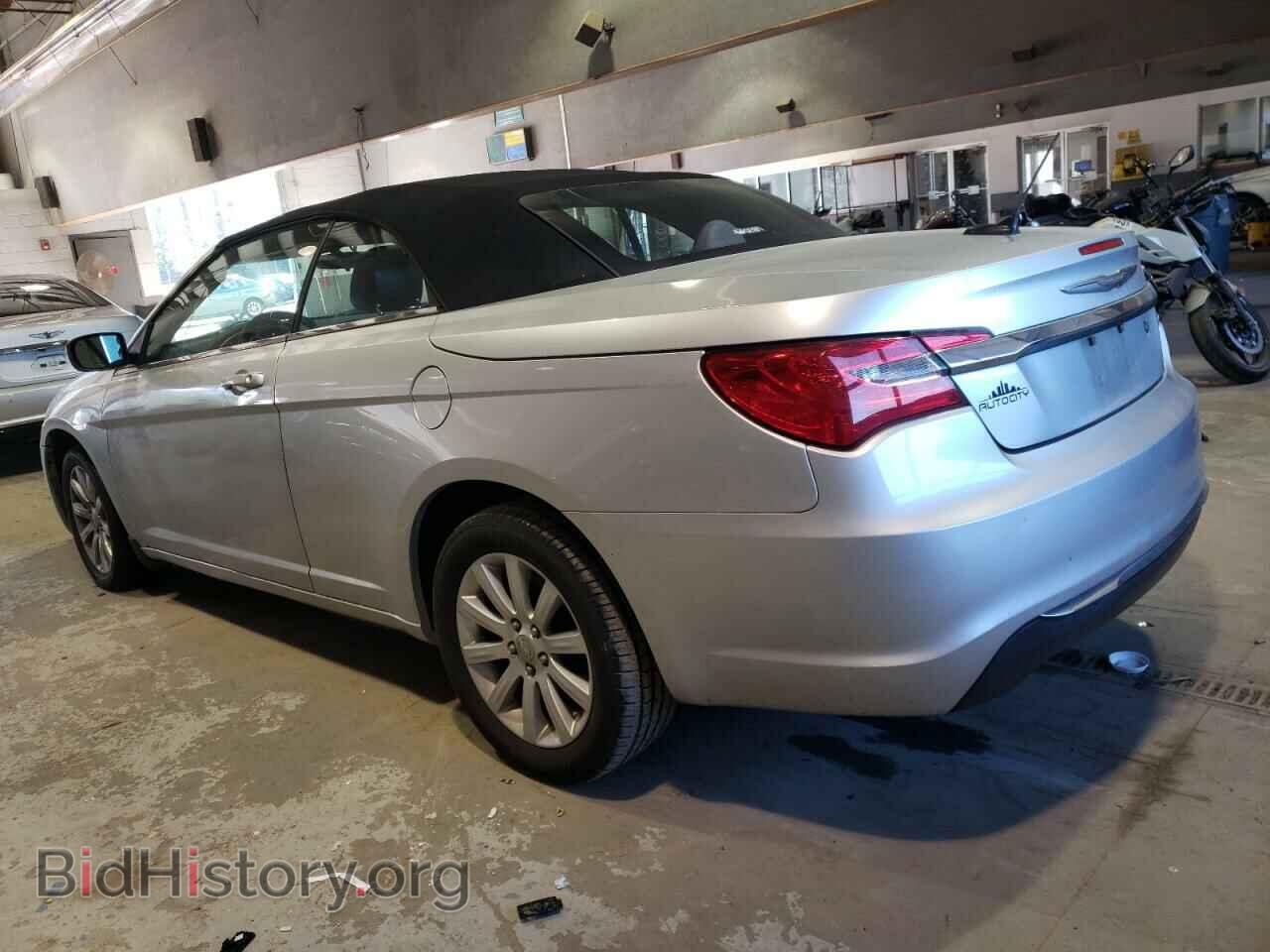 2012 CHRYSLER 200 - VIN: 1C3BCBEB2CN215638 - Фото 2
