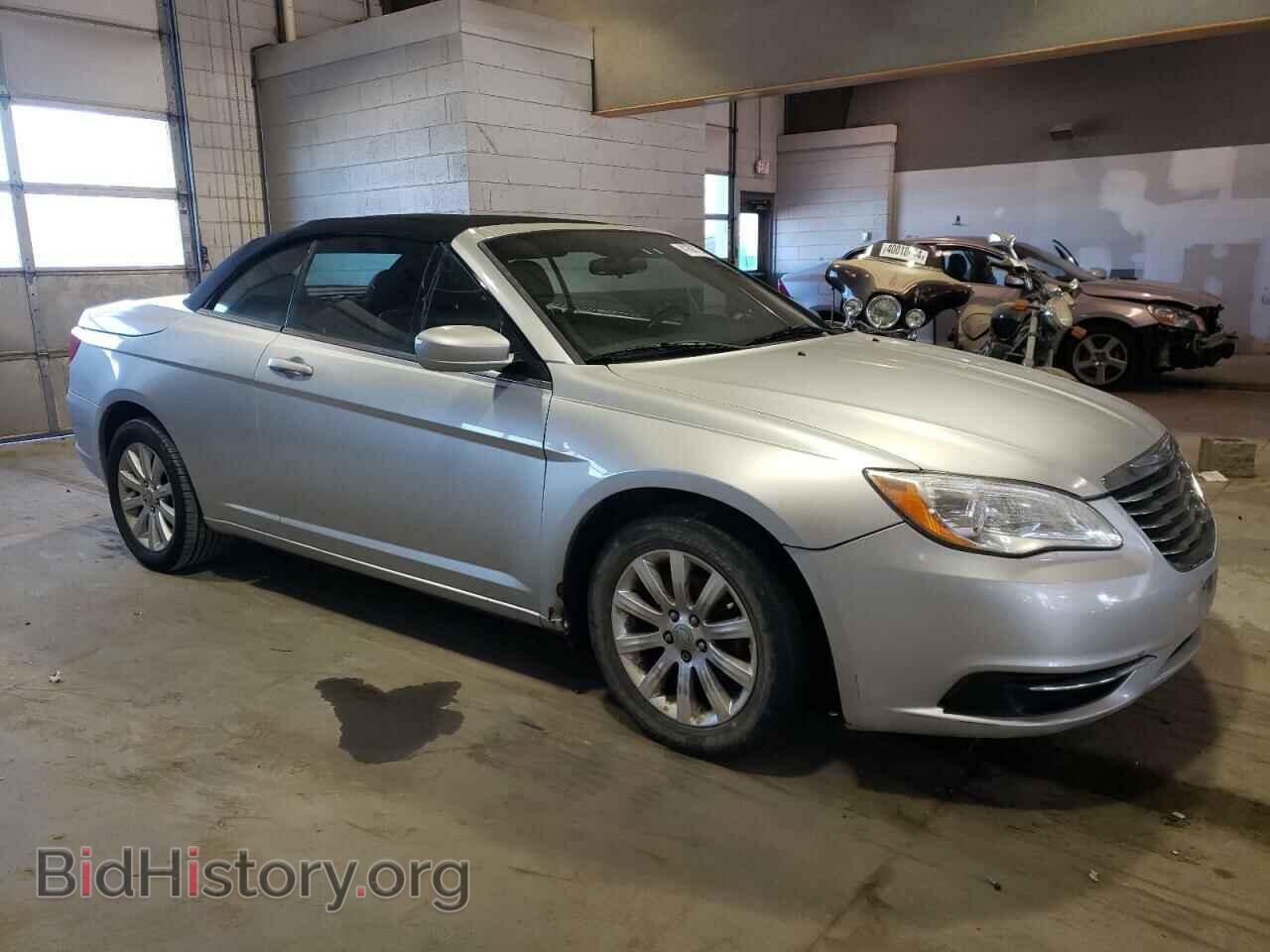 2012 CHRYSLER 200 - VIN: 1C3BCBEB2CN215638 - Фото 4