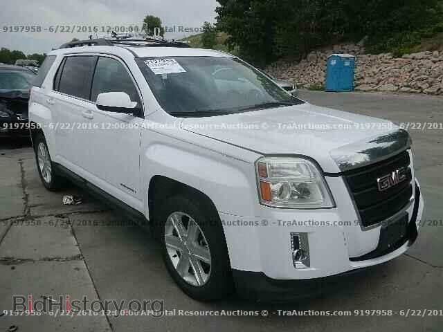 2010 GMC TERRAIN - VIN: 2CTFLGEW2A6302359 - Photo 2