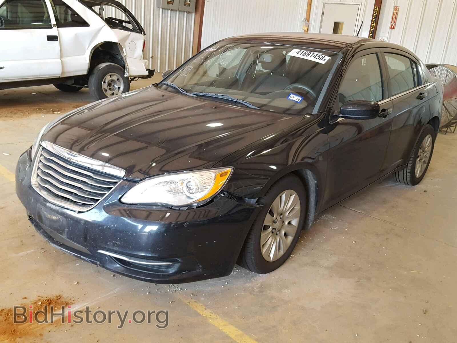 2013 CHRYSLER 200 - VIN: 1C3CCBAG8DN726875 - Photo 2