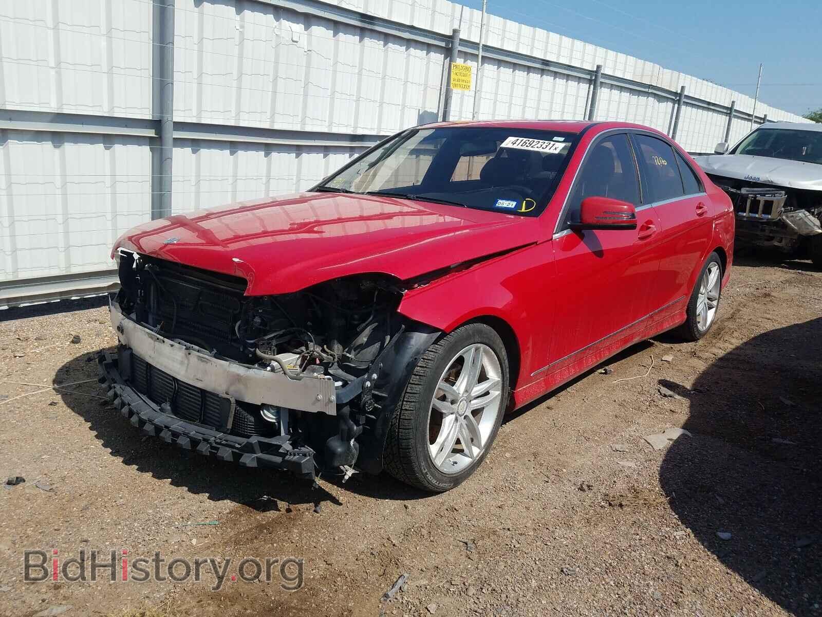 2013 MERCEDES-BENZ C-CLASS - VIN: WDDGF4HB4DR256000 - Фото 2