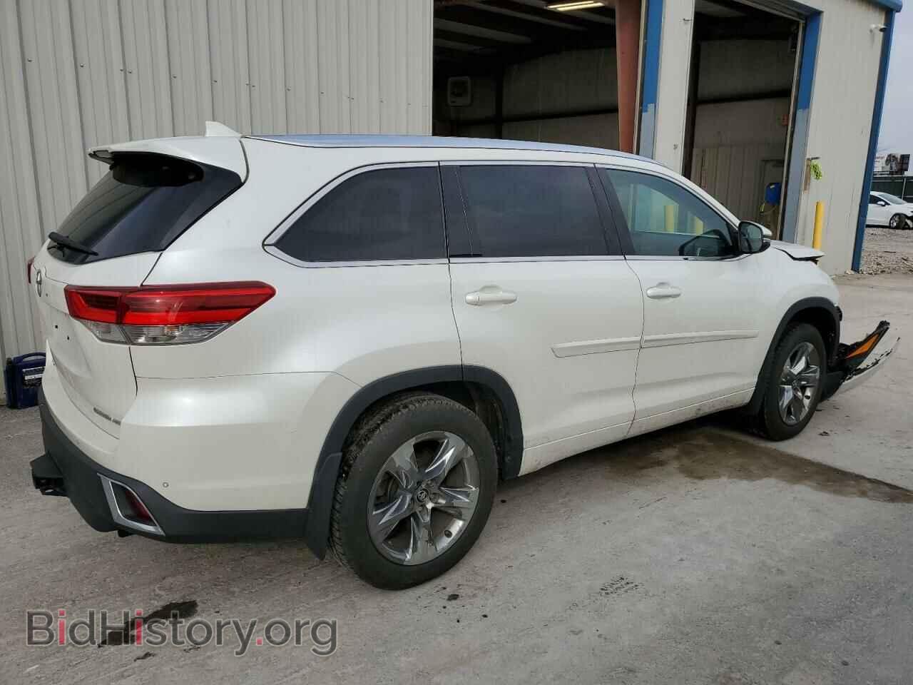 2018 TOYOTA HIGHLANDER - VIN: 5TDDZRFH9JS909524 - Фото 3