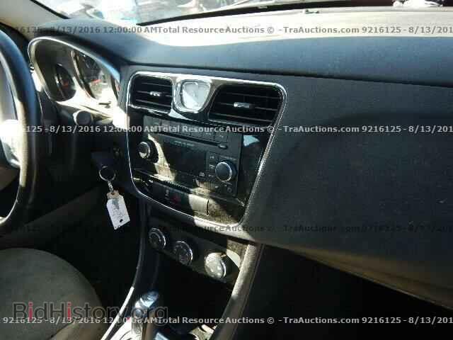 2012 CHRYSLER 200 - VIN: 1C3CCBBB2CN117654 - Фото 9