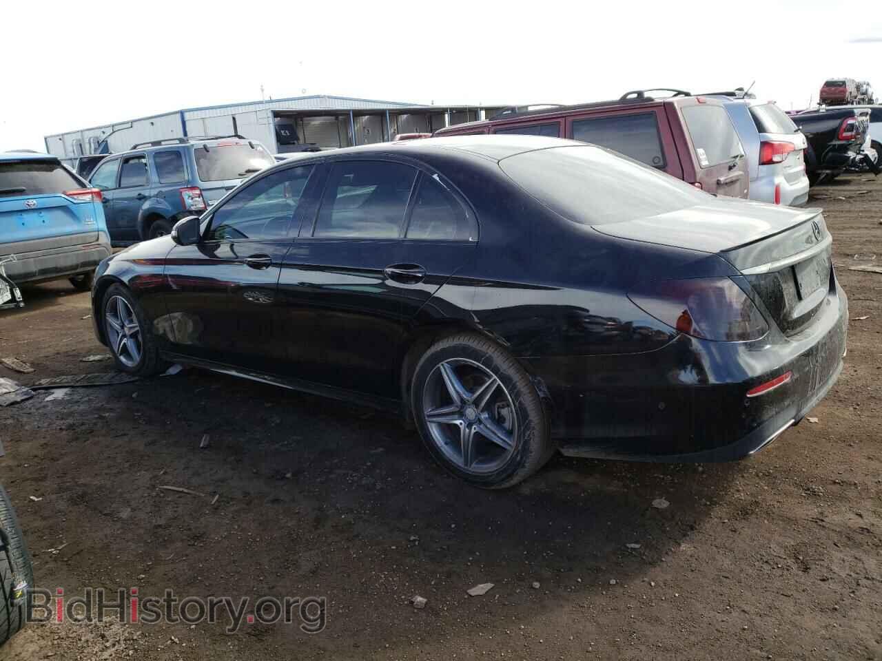 2017 MERCEDES-BENZ E-CLASS - VIN: WDDZF4KB0HA093433 - Фото 2