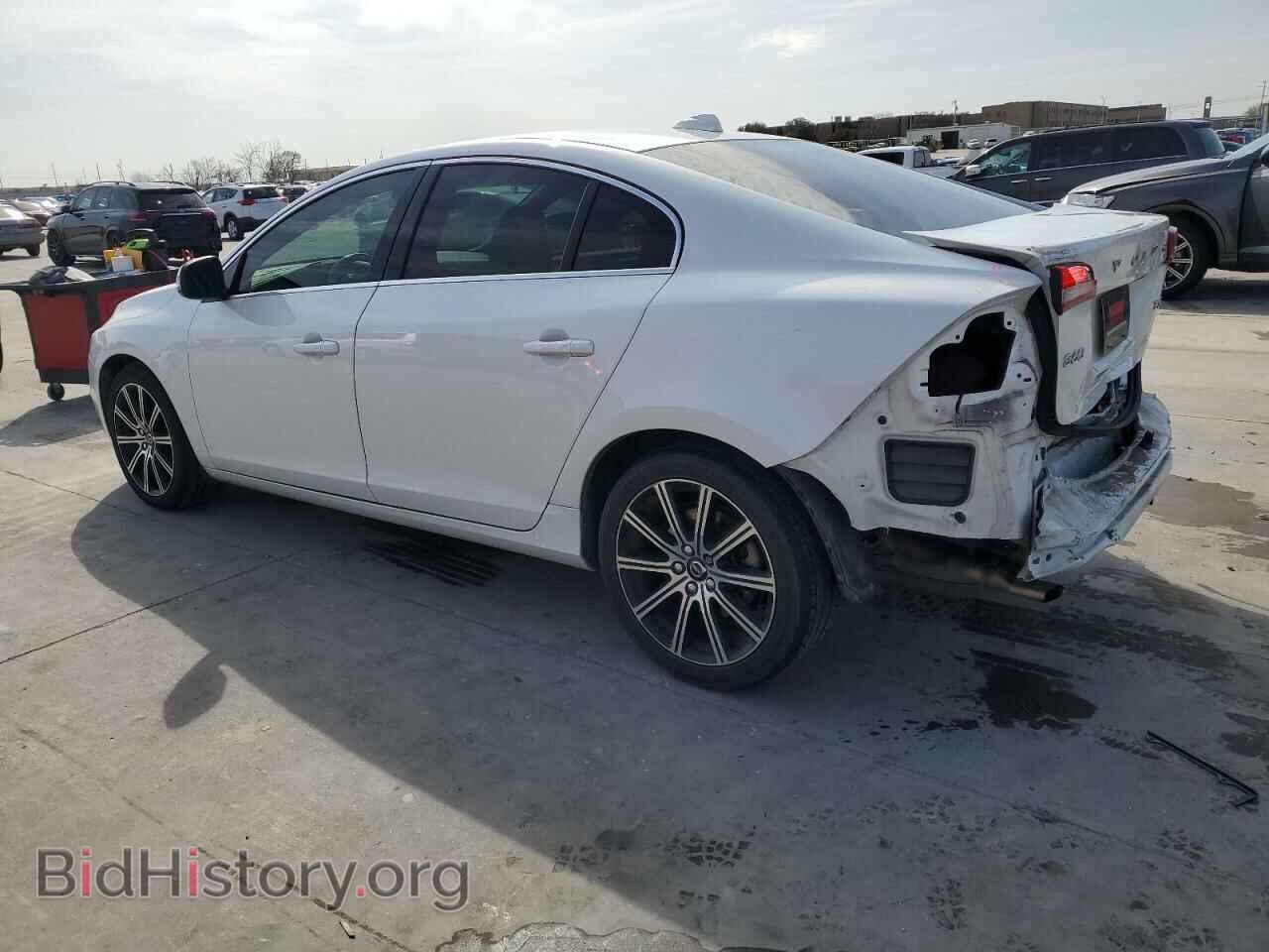 2017 VOLVO S60 - VIN: LYV402HM6HB141237 - Фото 2