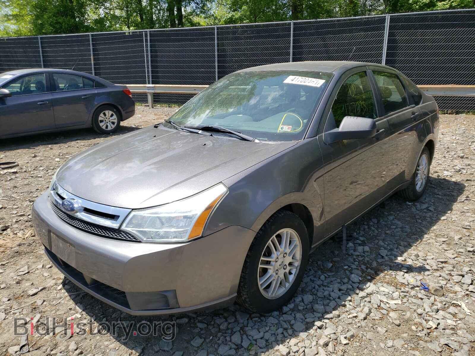 2009 FORD FOCUS - VIN: 1FAHP35N09W211865 - Фото 2