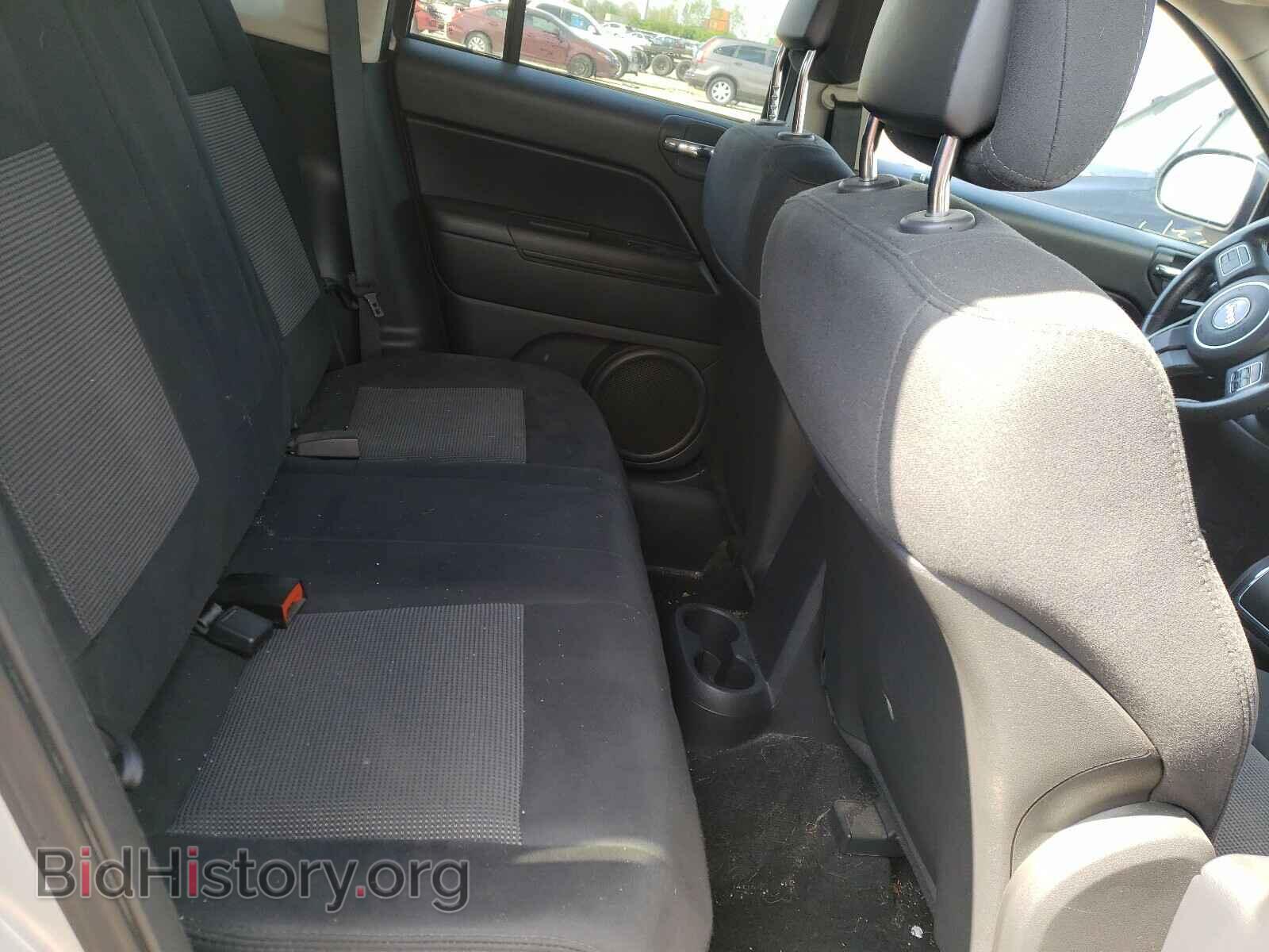 2011 JEEP COMPASS - VIN: 1J4NF1FB5BD150307 - Photo 6