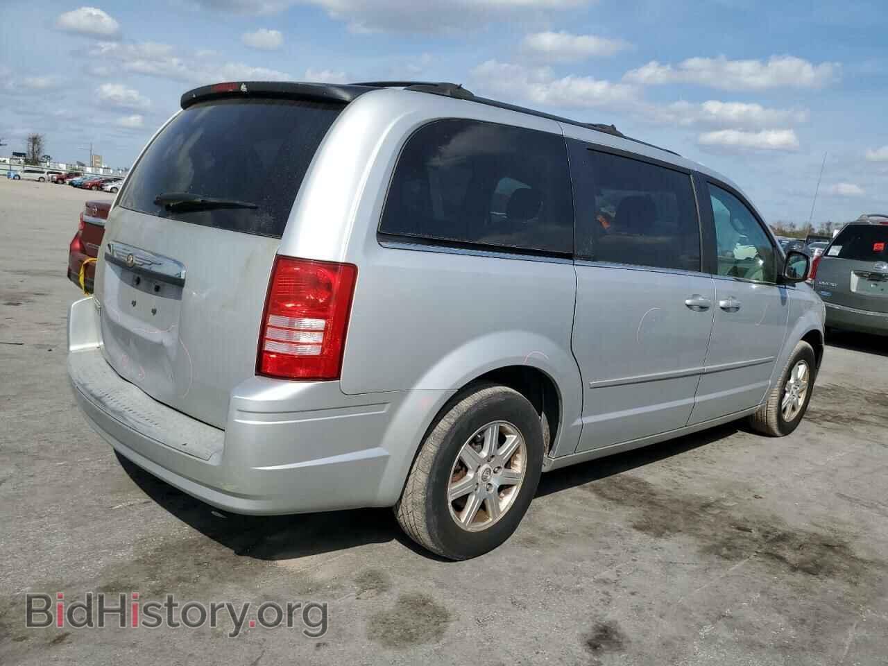 2008 CHRYSLER MINIVAN - VIN: 2A8HR54P58R611150 - Фото 3