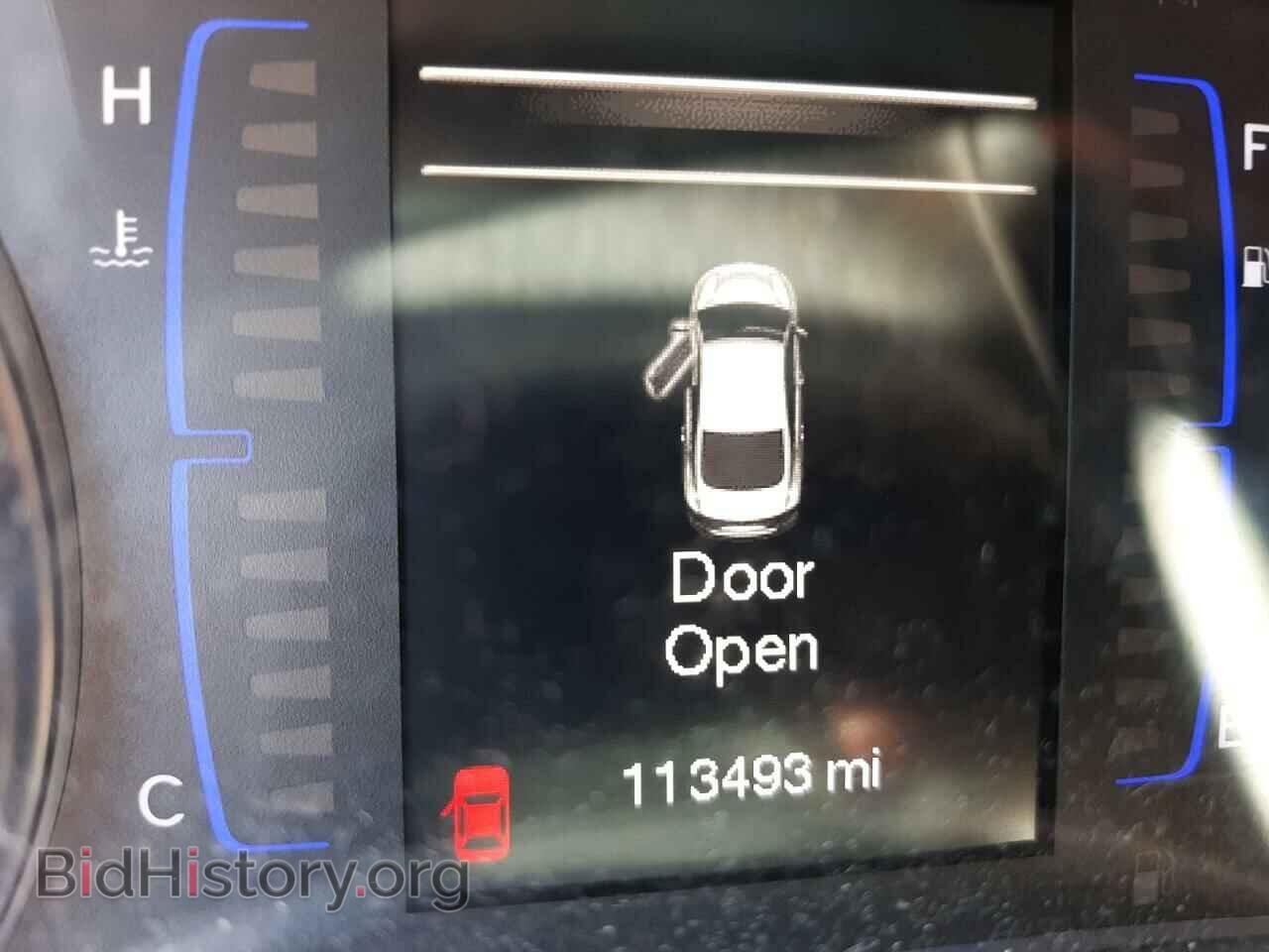 2015 CHRYSLER 200 - VIN: 1C3CCCAB0FN685560 - Фото 8