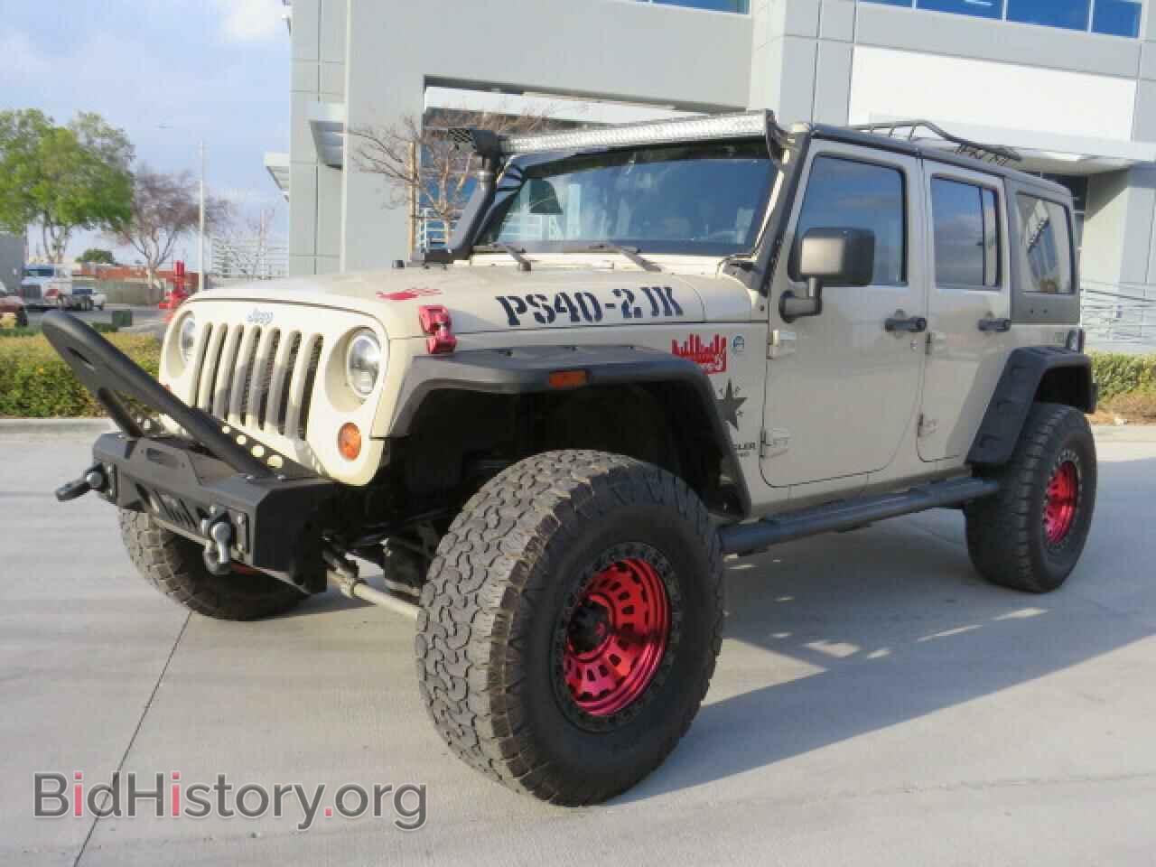 Photo 1J4BA3H17BL570657 - JEEP WRANGLER 2011