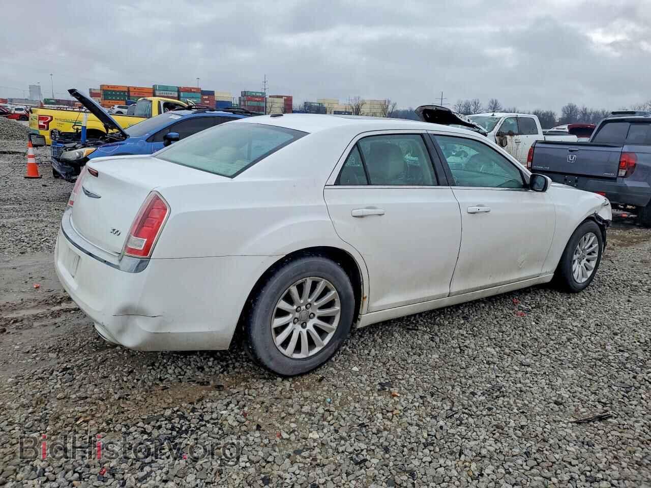 2014 CHRYSLER 300 - VIN: 2C3CCAAG9EH175960 - Фото 3