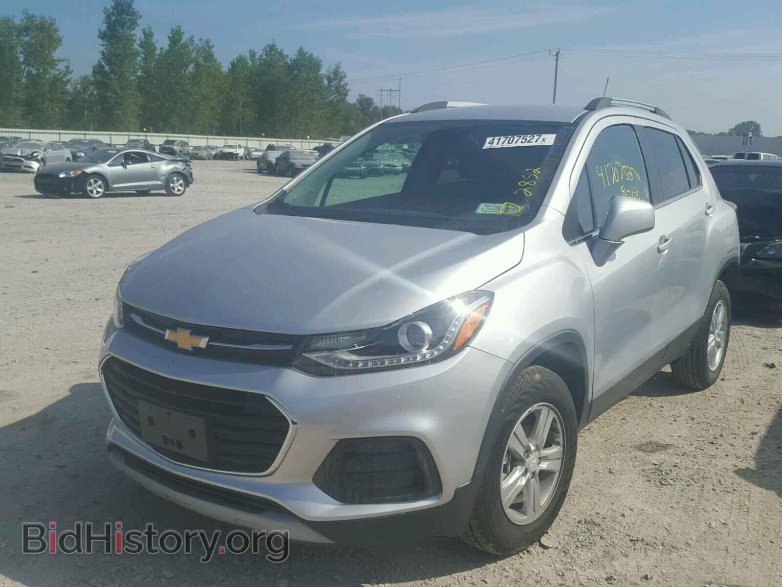 2017 CHEVROLET TRAX - VIN: 3GNCJPSBXHL212430 - Фото 2
