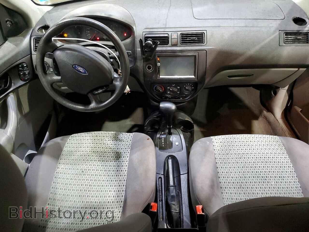 2007 FORD FOCUS - VIN: 1FAFP34N37W225586 - Фото 8