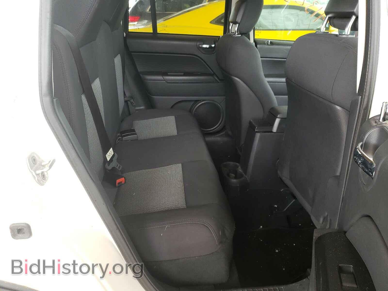 2010 JEEP COMPASS - VIN: 1J4NT1FA3AD621367 - Photo 6
