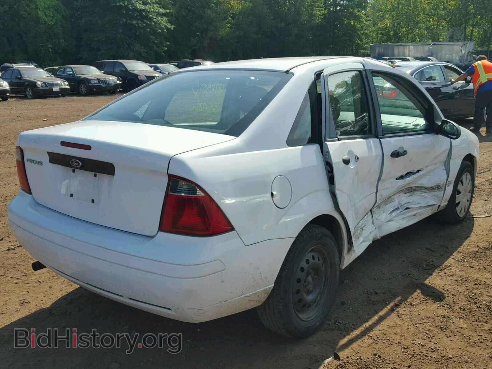 2007 FORD FOCUS - VIN: 1FAFP34N87W344119 - Фото 4