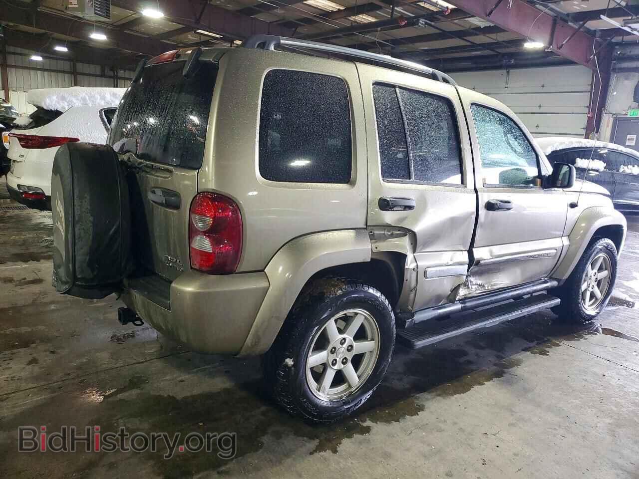 2005 JEEP LIBERTY - VIN: 1J8GL58K75W606529 - Фото 3