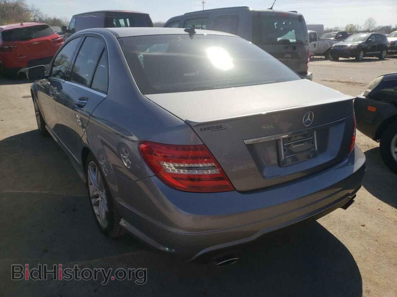 2012 MERCEDES-BENZ C-CLASS - VIN: WDDGF8BB1CA620435 - Фото 3