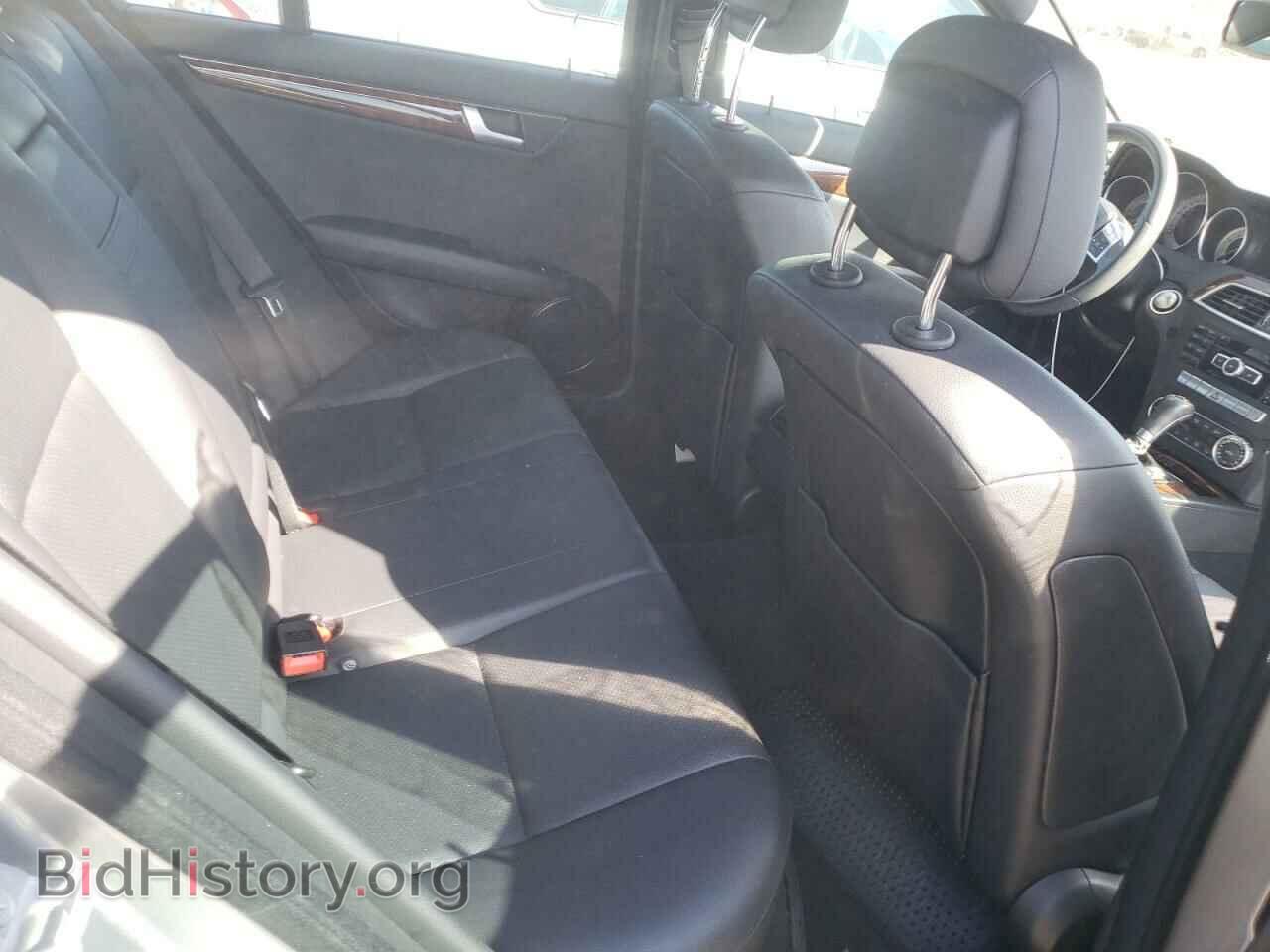 2012 MERCEDES-BENZ C-CLASS - VIN: WDDGF8BB1CA620435 - Фото 6