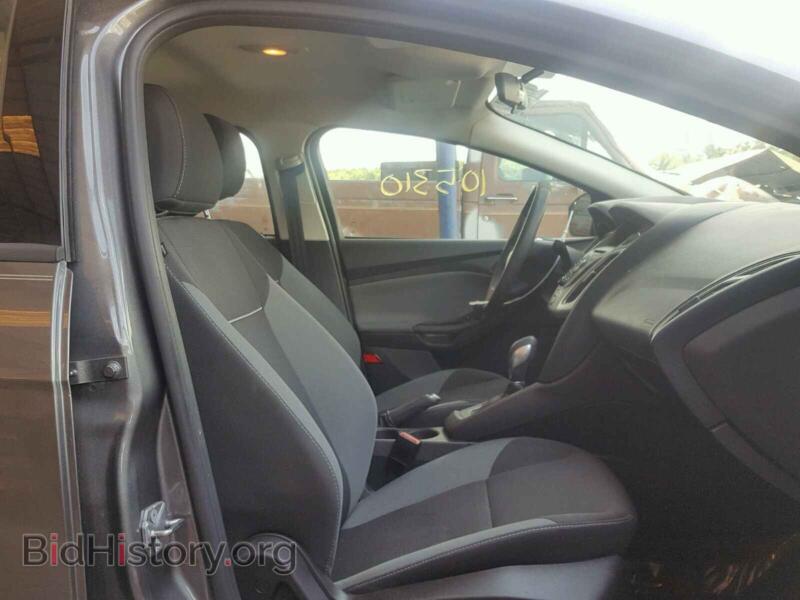 2012 Ford FOCUS (VIN 1FAHP3F24CL387394) — photo 5 of 10