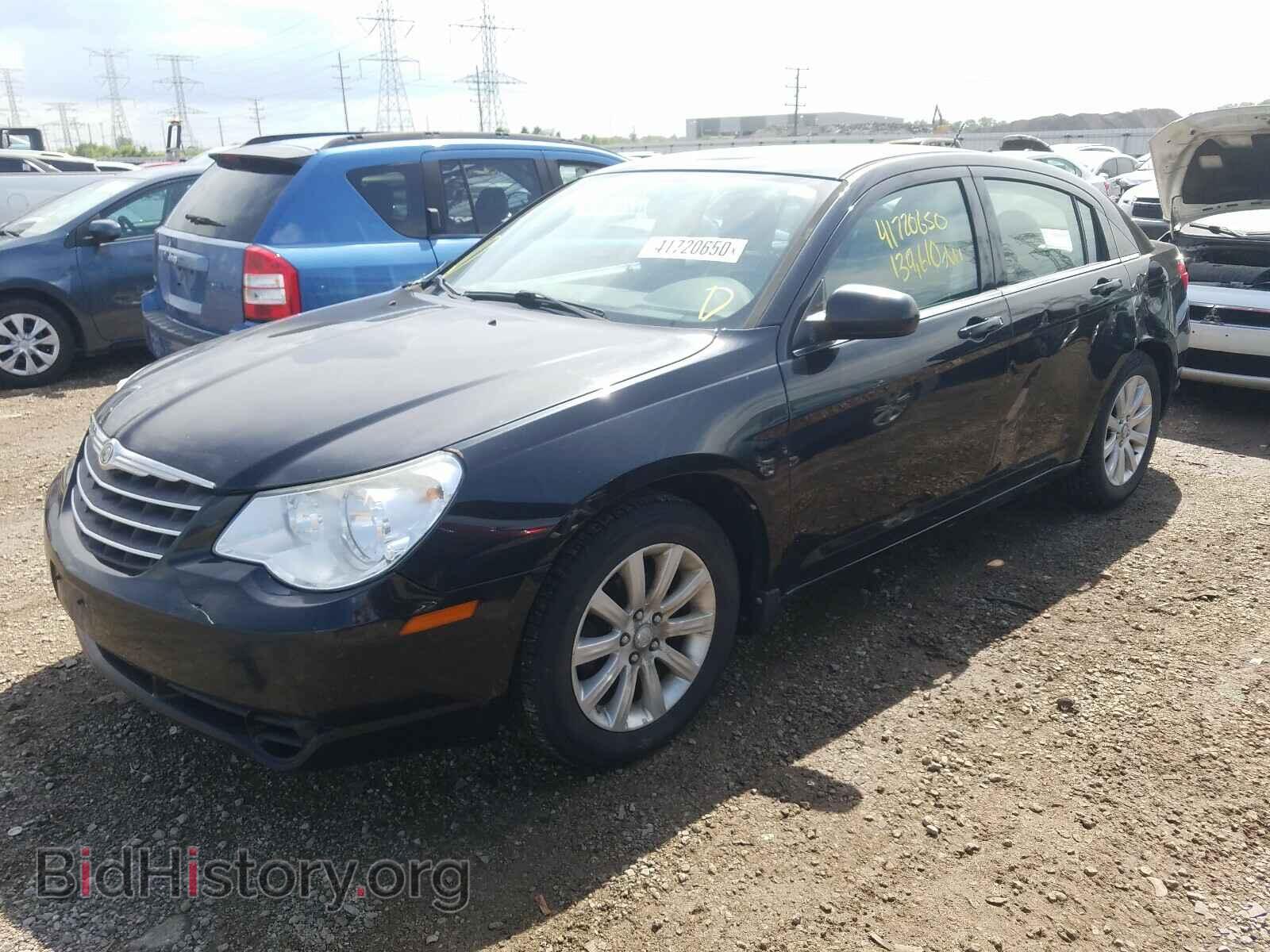 2010 CHRYSLER SEBRING - VIN: 1C3CC5FB3AN158593 - Фото 2