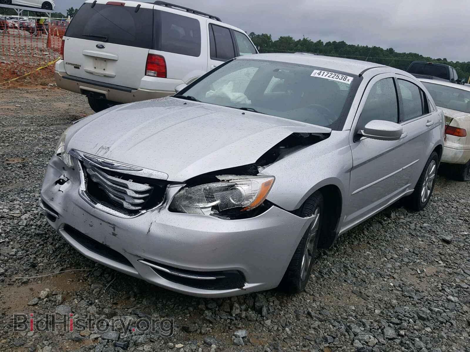 2011 CHRYSLER 200 - VIN: 1C3BC1FB2BN521553 - Фото 2