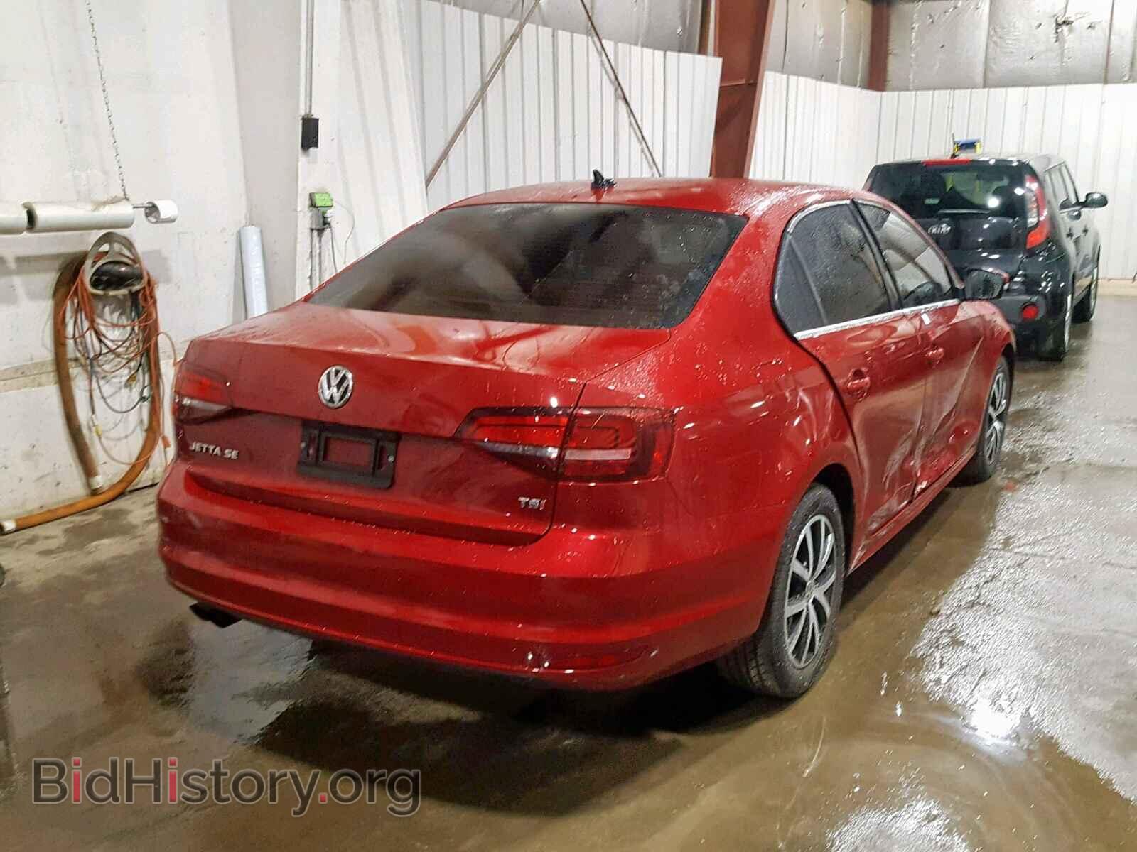 2017 VOLKSWAGEN JETTA - VIN: 3VWDB7AJ1HM376479 - Фото 4