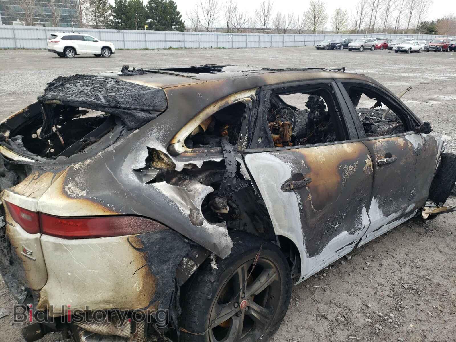 2017 JAGUAR F-PACE - VIN: SADCM2BV1HA074074 - Фото 9