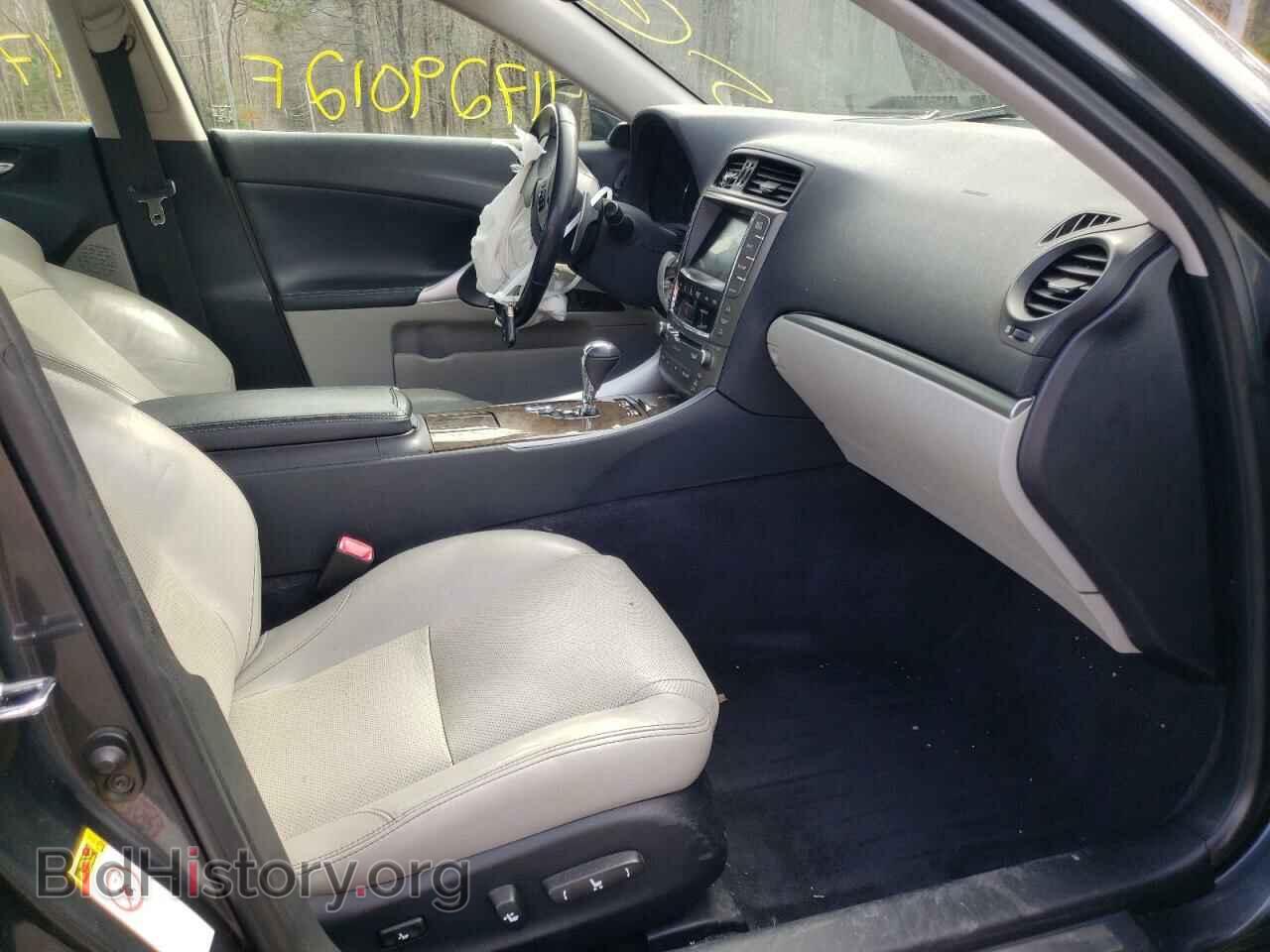 2011 LEXUS IS - VIN: JTHCF5C20B5046602 - Фото 5