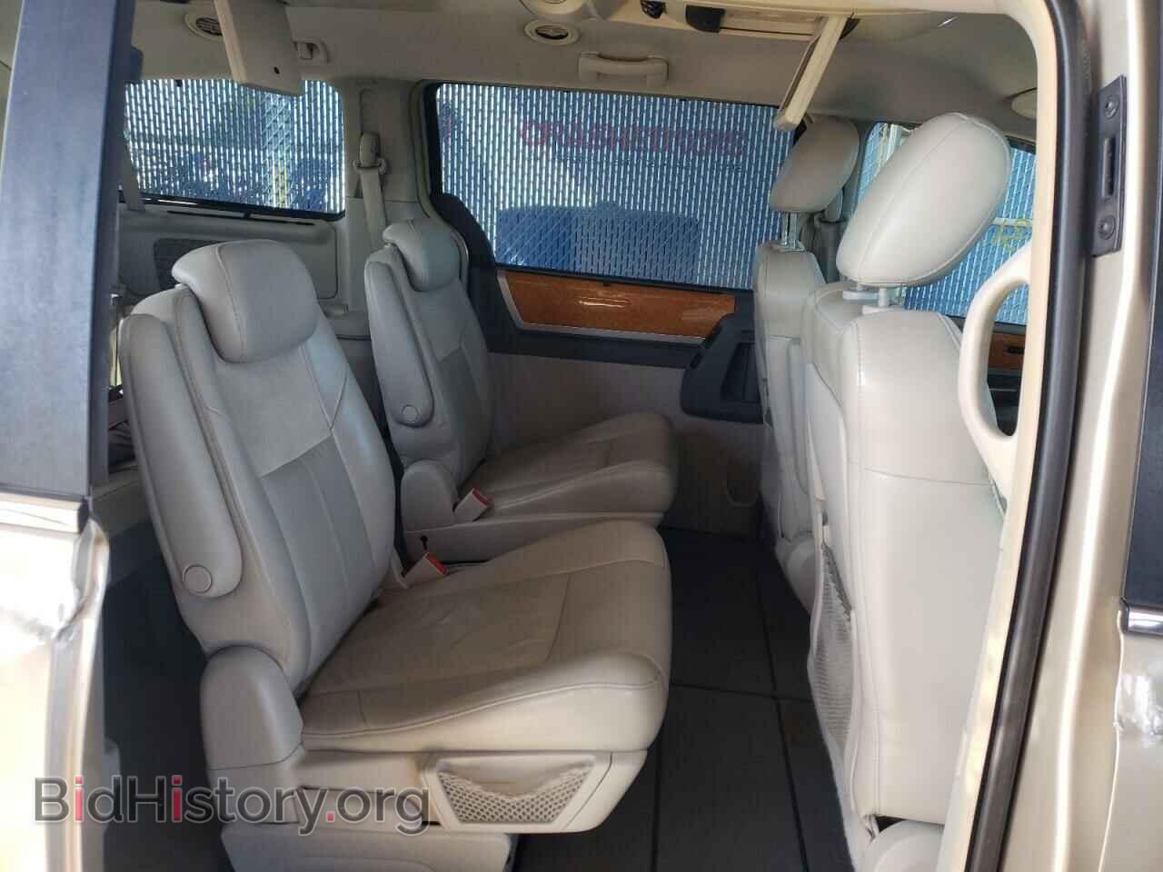 2009 CHRYSLER MINIVAN - VIN: 2A8HR64X79R528729 - Фото 6