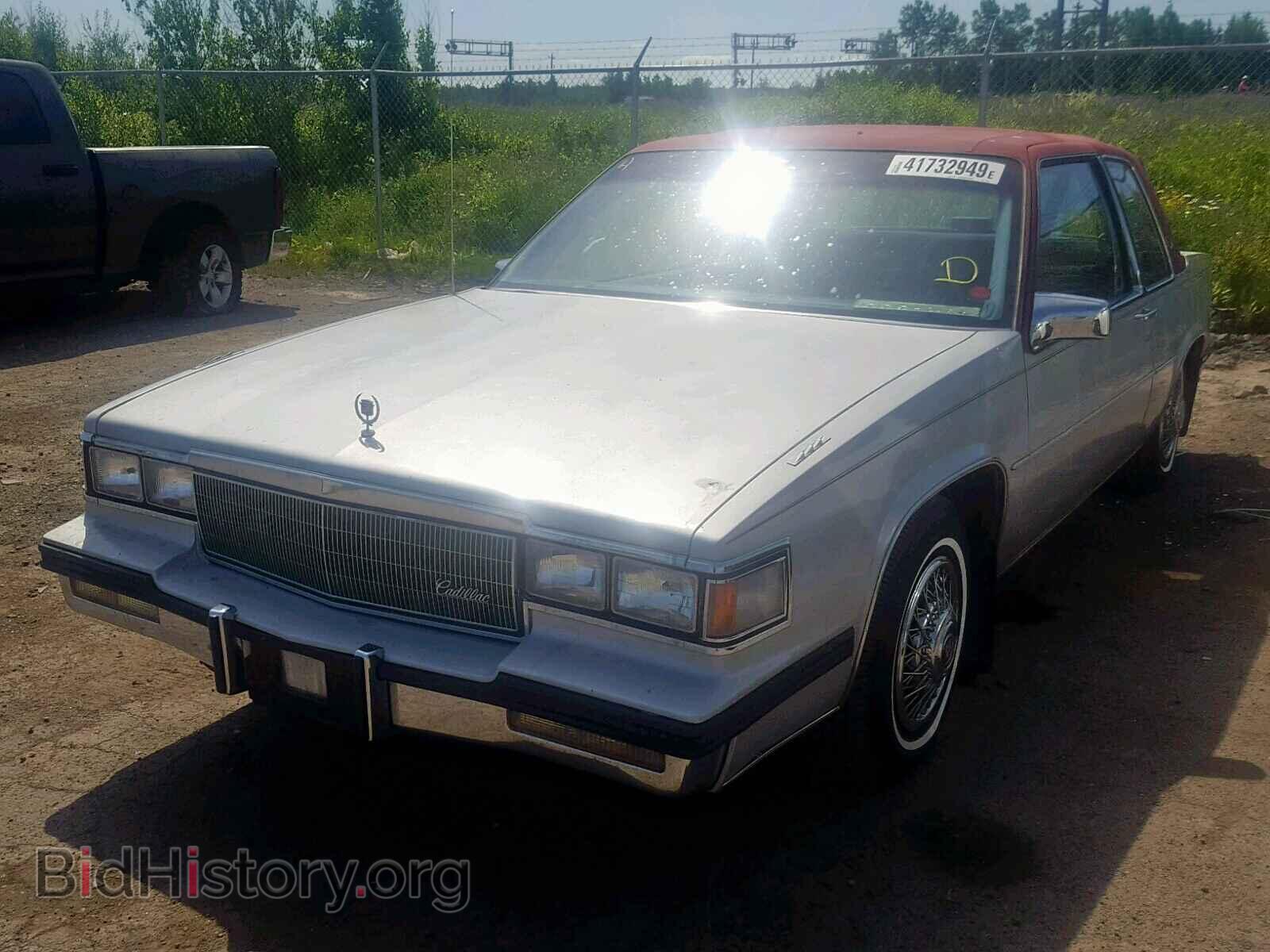 1985 CADILLAC DEVILLE - VIN: 1G6CD4780F4327216 - Фото 2