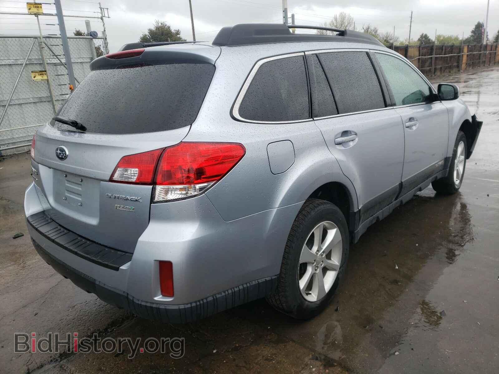2013 SUBARU LEGACY - VIN: 4S4BRBGC8D3299635 - Фото 4