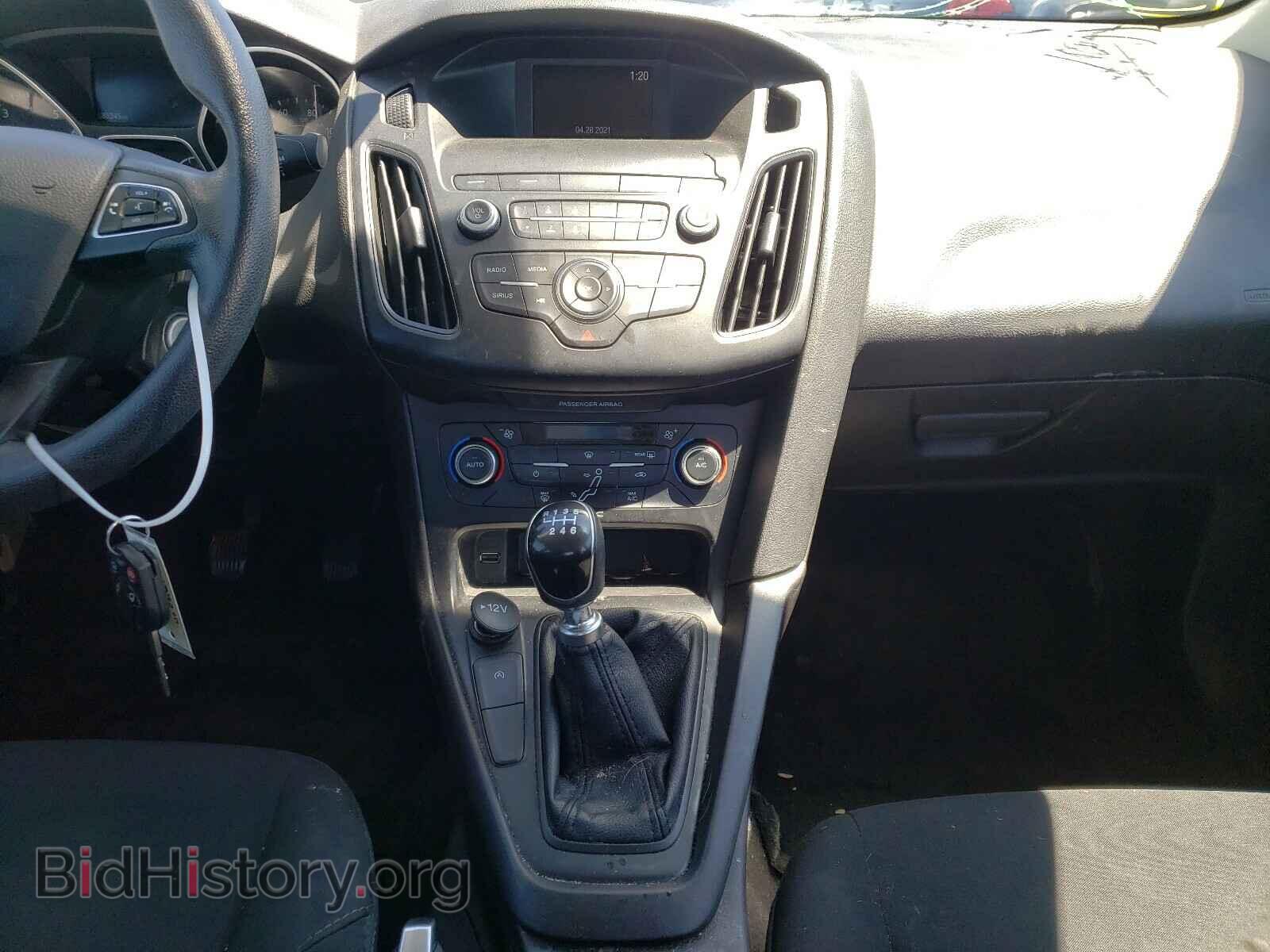 2018 FORD FOCUS - VIN: 1FADP3FE5JL223206 - Фото 9