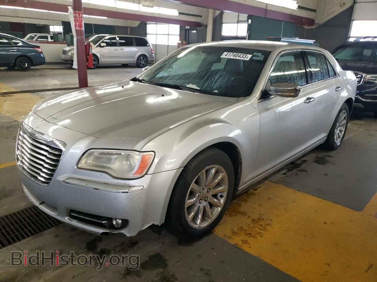 Фотография 2C3CCACG8CH288549 - CHRYSLER 300 2012