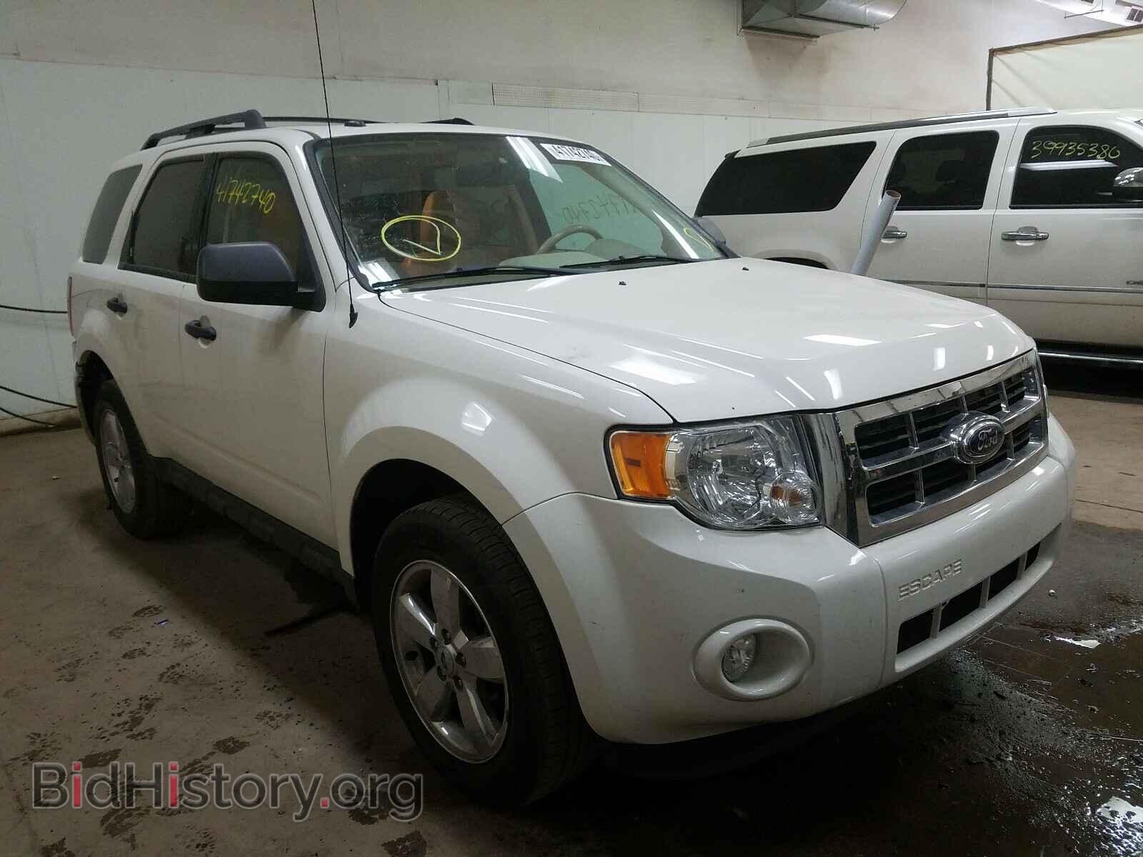 Фотография 1FMCU0D75BKC37191 - FORD ESCAPE 2011