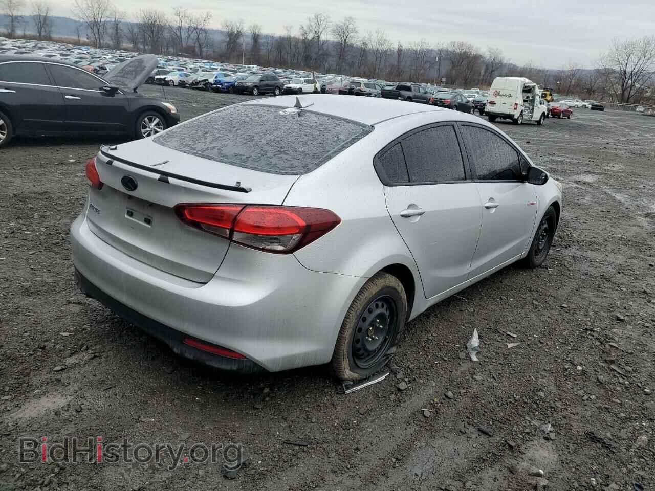 2017 KIA FORTE - VIN: 3KPFK4A7XHE010464 - Фото 3
