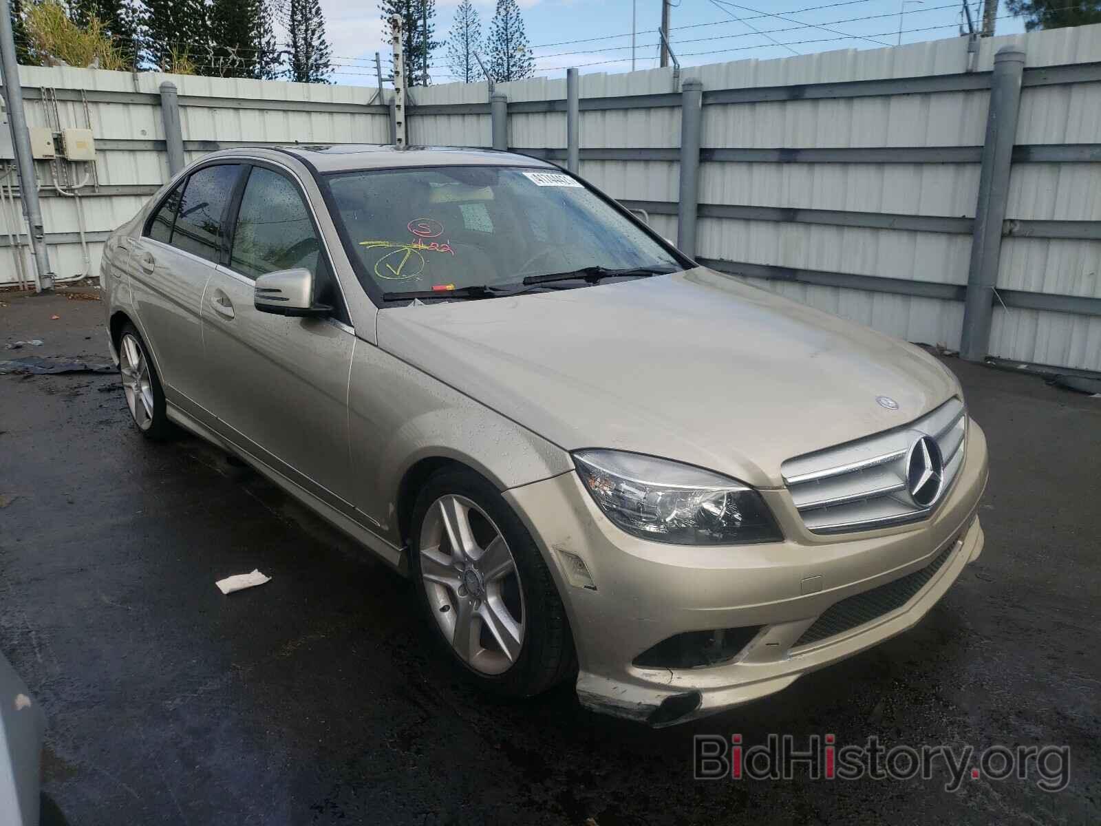 Photo WDDGF5EB0BR151848 - MERCEDES-BENZ C CLASS 2011