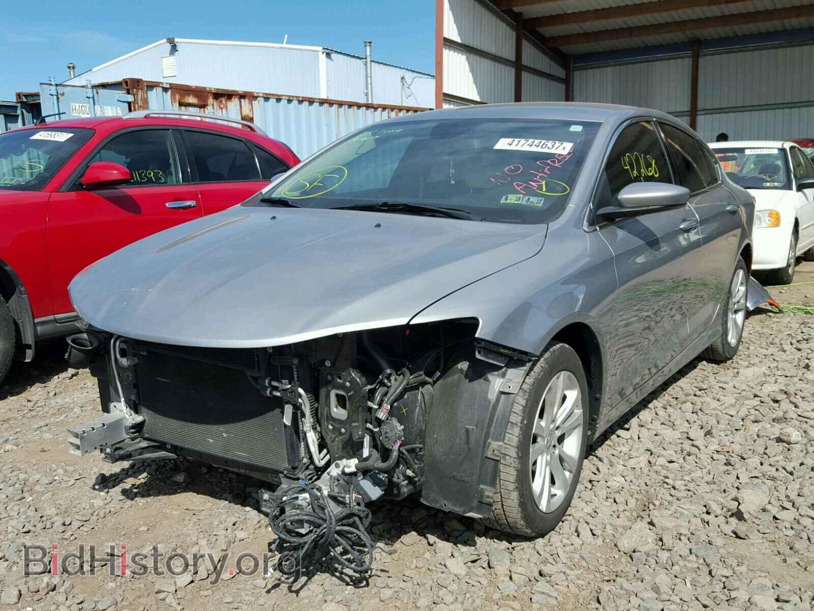 2015 CHRYSLER 200 - VIN: 1C3CCCAB1FN532475 - Photo 2