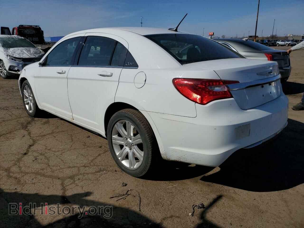 2013 CHRYSLER 200 - VIN: 1C3CCBBB0DN539147 - Фото 2