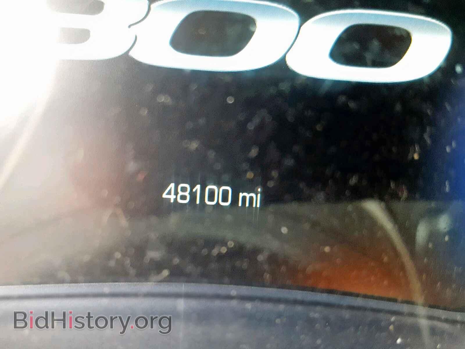 2016 CHRYSLER 300 - VIN: 2C3CCAGG7GH136102 - Photo 8