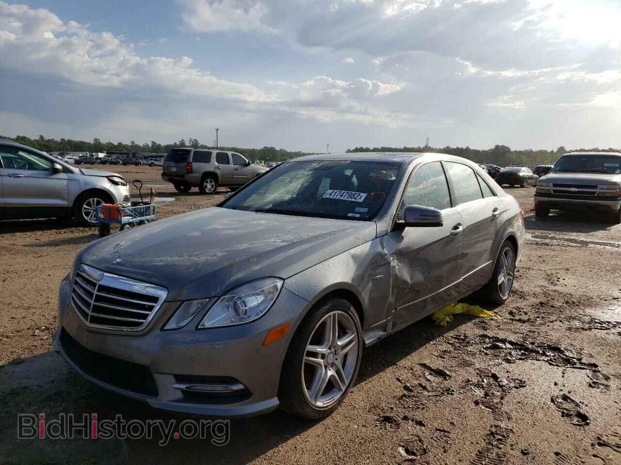 2012 MERCEDES-BENZ E-CLASS - VIN: WDDHF9BB2CA635634 - Photo 2