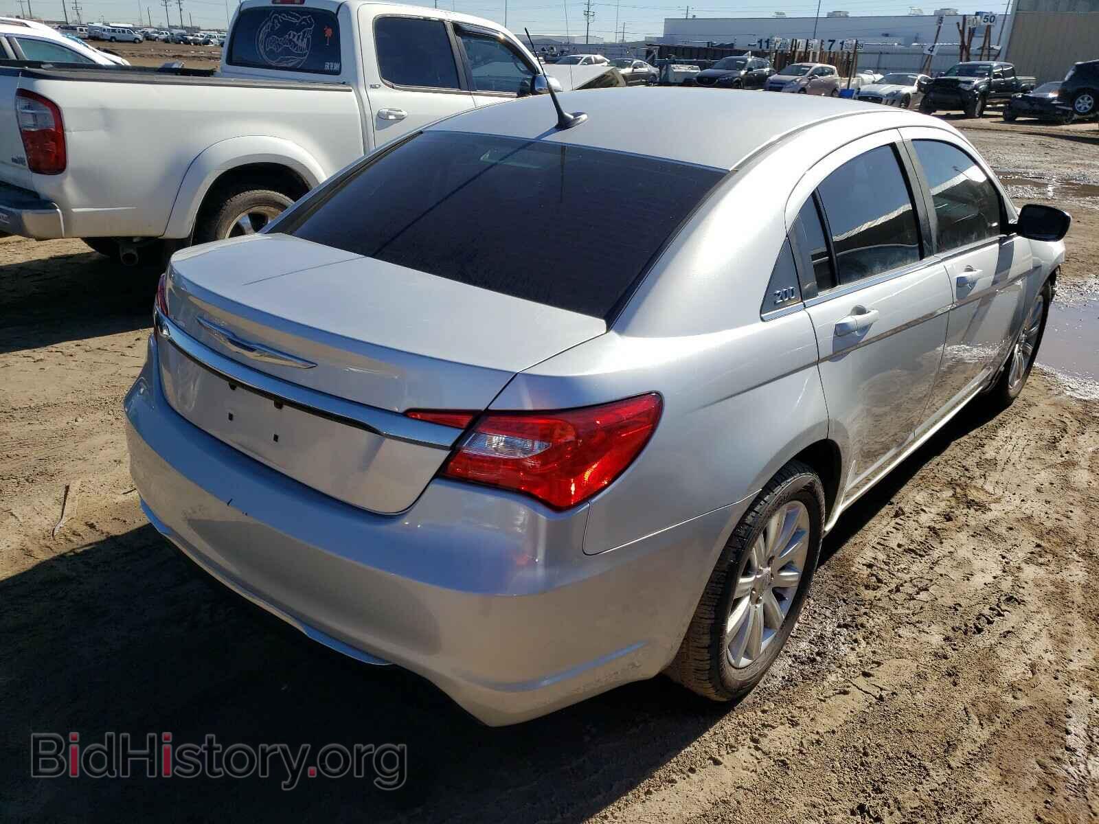 2011 CHRYSLER 200 - VIN: 1C3BC1FB4BN539620 - Фото 4
