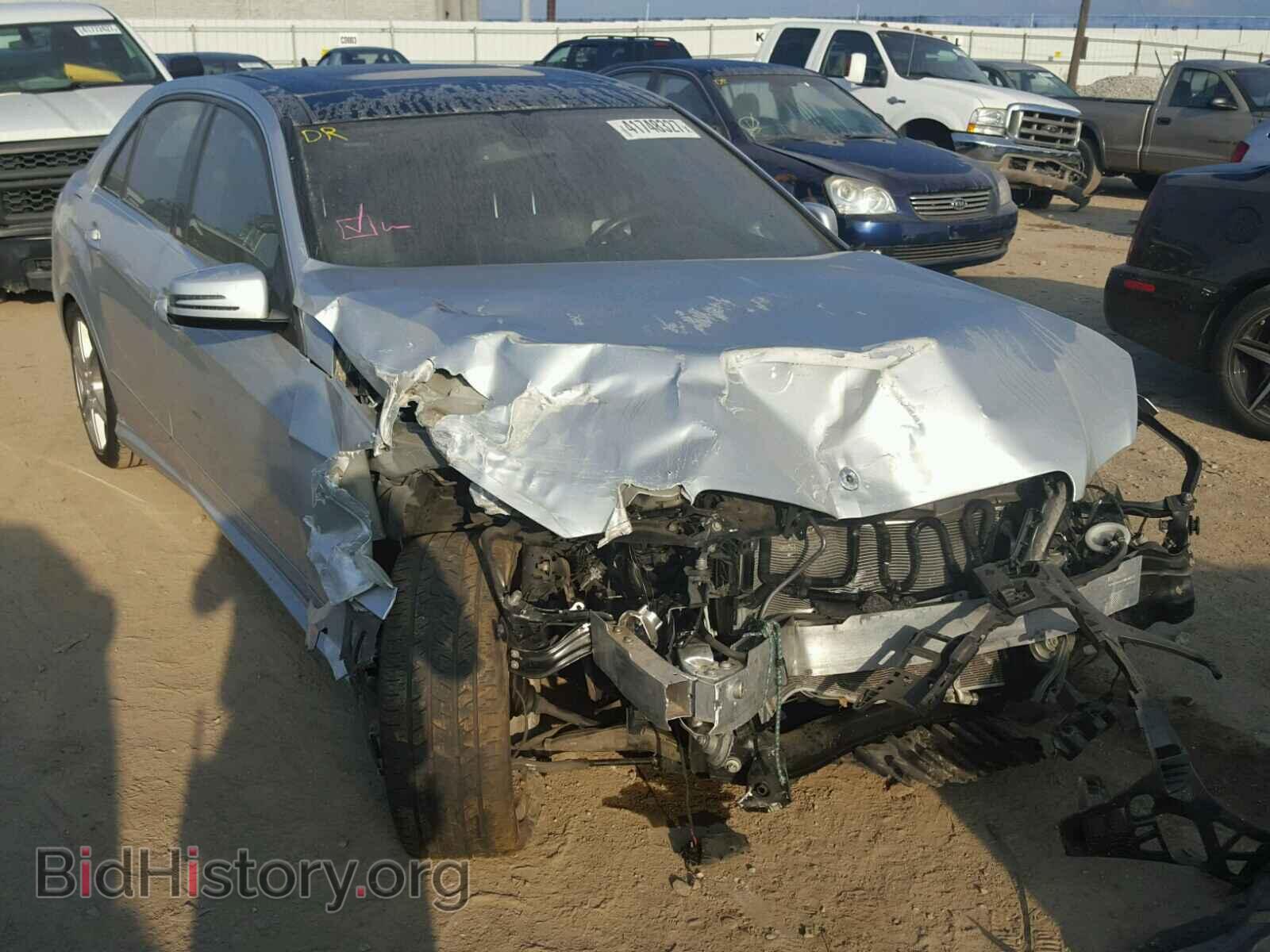 Photo WDDHF8HB8BA297107 - MERCEDES-BENZ E 2011