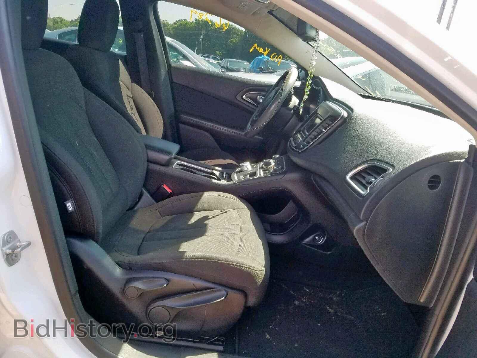 2016 CHRYSLER 200 - VIN: 1C3CCCAB6GN131697 - Photo 5