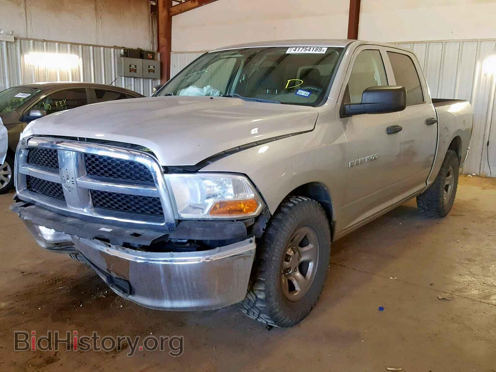 2011 DODGE RAM 1500 - VIN: 1D7RB1CP0BS628427 - Фото 2