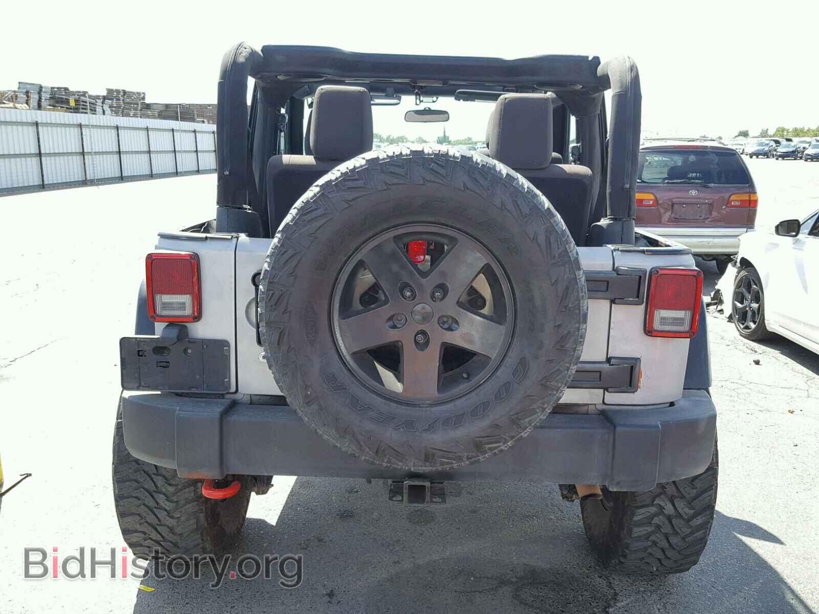 2011 JEEP WRANGLER - VIN: 1J4AA2D10BL584329 - Фото 9
